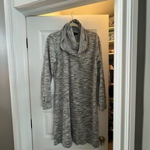 XL women’s cowl neck gray/white dress